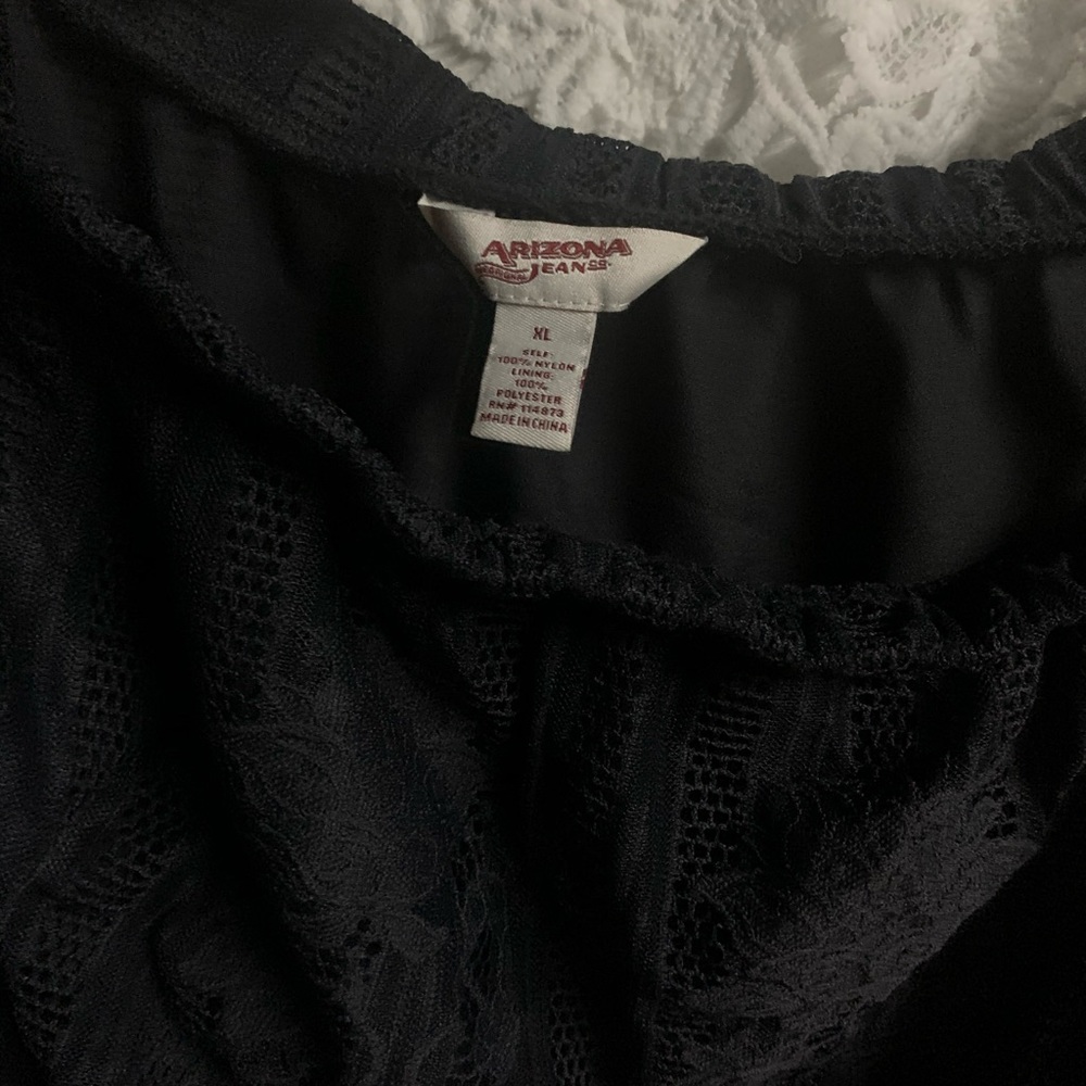 Blouse - Picture 2 of 3